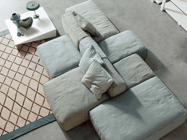 進(jìn)口簡約沙發(fā)家具怎么選？